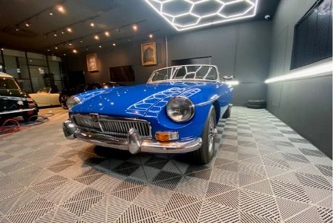 福岡でおすすめカーコーティング業者を選ぶ方法｜費用や施工の流れも解説